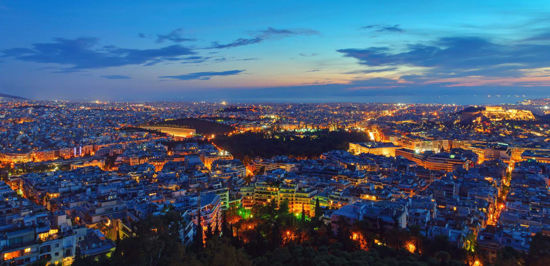 Safe and comfortable private transfers in Greece